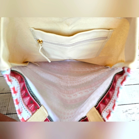 Violet Ray NYC Canvas Tote Christmas Bag w/ Festive Snowflake & Reindeer Details - Picture 10 of 11